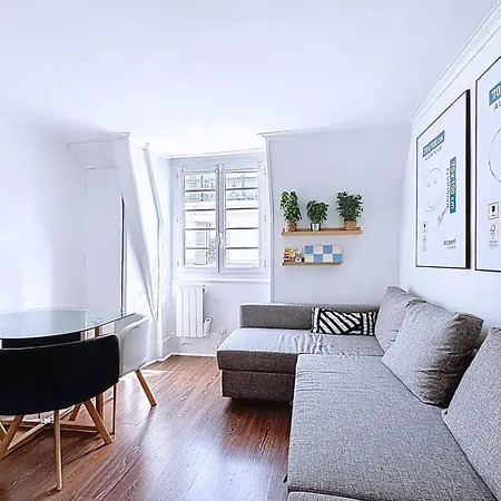 Cozy In The Heart Of Batignolles * Paris