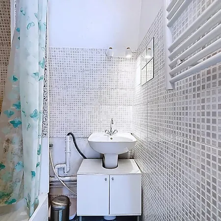 Cozy In The Heart Of Batignolles * Paris
